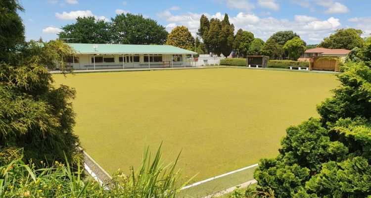 Bowling Club